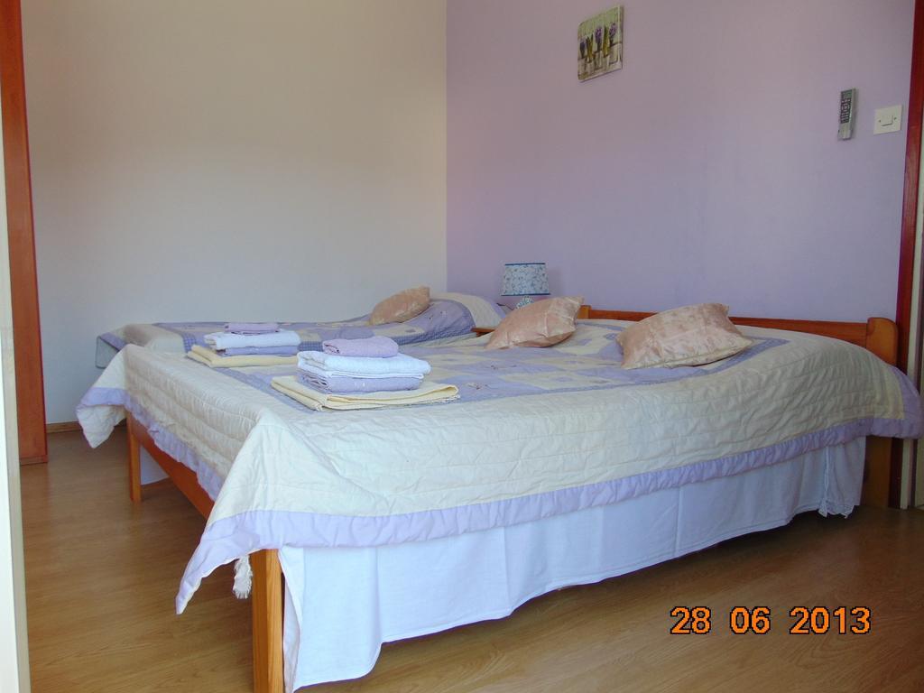 Apartments Borozan Vinišće Chambre photo